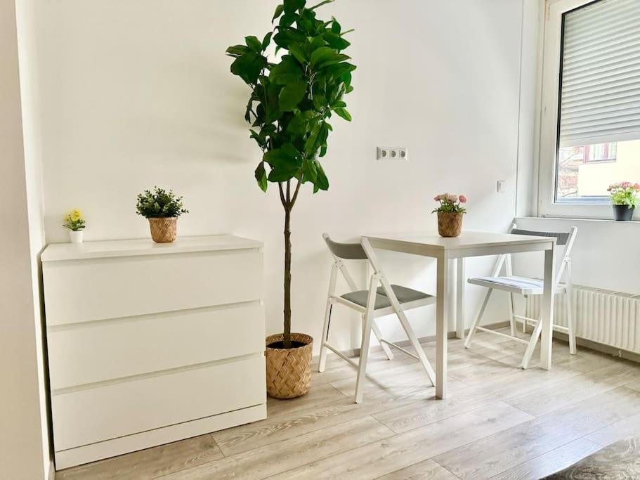 Easy Suites - Free Underground Parking Wenen Buitenkant foto