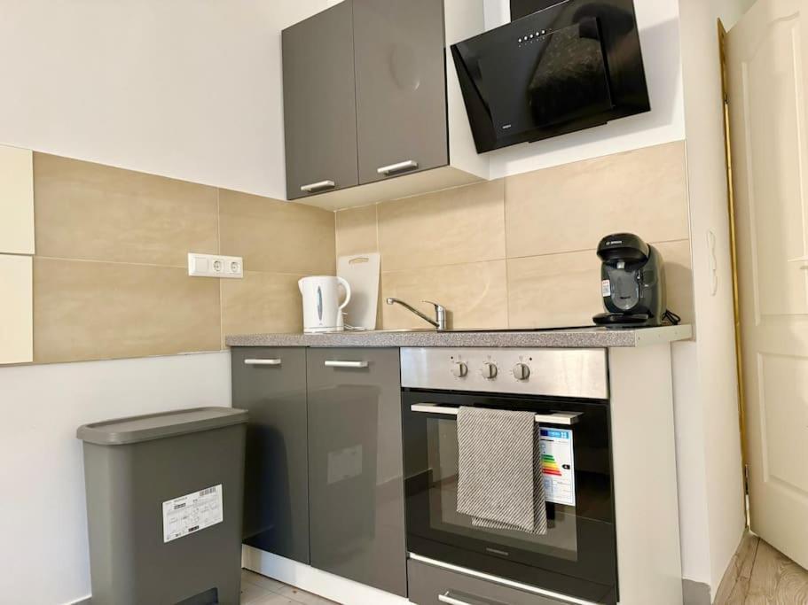 Easy Suites - Free Underground Parking Wenen Buitenkant foto